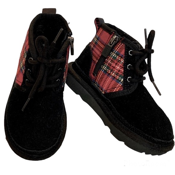 UGG Other - UGG Size 10 Toddler/children KiDS Redwood plaid UGG NEUMEL chukka boots